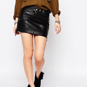 NEW pull & bear black vegan leather mini skirt 28